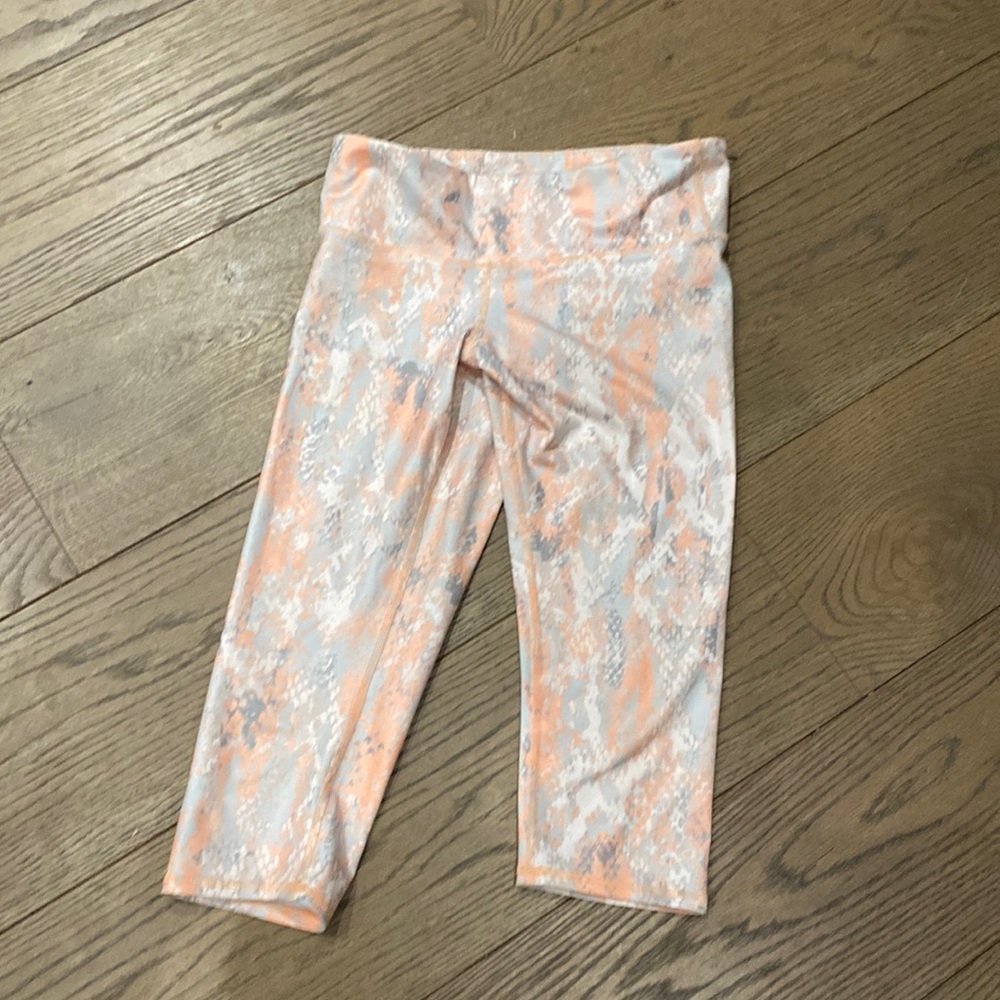 Alo yoga crop pants snake skin